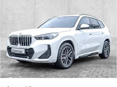 Weiß Gebraucht 2024 BMW X1 Luxury Line SUV | 35.495 € (Superpreis)