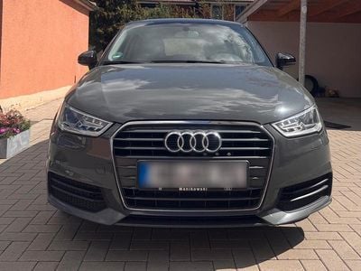 Gebraucht Audi A1 125 PS (91 kW) 2018 Grau Kleinwagen