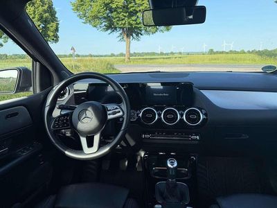 Mercedes B180