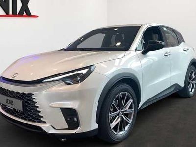 Neu Lexus LBX 136 PS (100 kW) 2026 Sonic white SUV