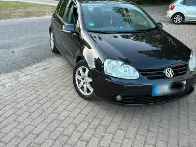 Gebraucht VW Golf V 116 PS (85 kW) 2004 Schwarz Kleinwagen