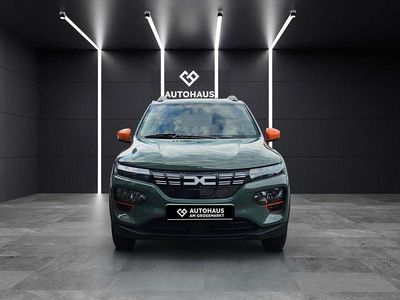 Grau Gebraucht 2023 Dacia Spring Essentiel Kleinwagen | 12.380 € (Fairer Preis)