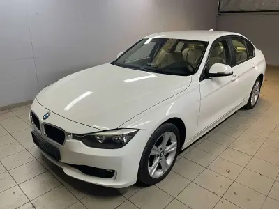 Gebraucht BMW 316 116 PS (85 kW) 2014 Alpinweiss iii Limousine