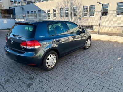 Gebraucht VW Golf VI 122 PS (89 kW) 2011 Blau Kleinwagen