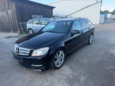 Używany Mercedes C250 AMG 204 KM (150 kW) 2011 Czarny Sedan/Limuzyna