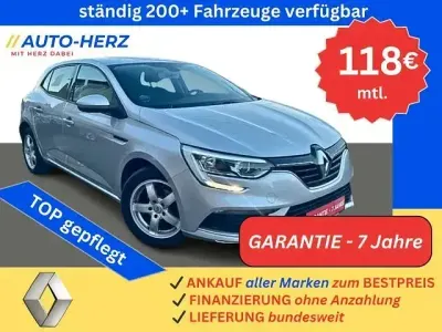 Używany Renault Mégane Play 101 KM (74 kW) 2018 Srebrny Sedan/Limuzyna