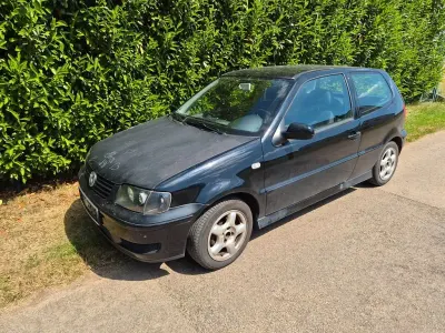 Gebraucht VW Polo Trendline 60 PS (44 kW) 2000 Schwarz Limousine