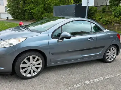 Gebraucht Peugeot 207 CC 150 PS (110 kW) 2007 Grau Cabrio