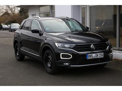 Second-hand VW T-Roc Active 116 CP (85 kW) 2022 Negru SUV