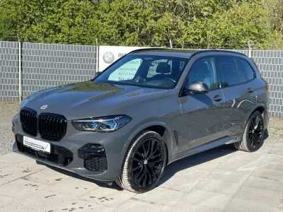 Gebraucht BMW X5 M50 Performance 530 PS (389 kW) 2023 Grau SUV