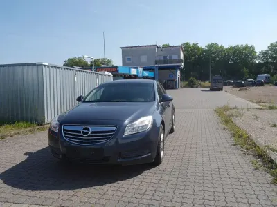 Gebraucht Opel Insignia Edition 140 PS (102 kW) 2009 Grau Limousine