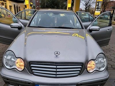 Mercedes C240