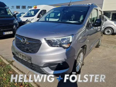 Gebraucht Opel Combo-e Life Ultimate 100 kW (136 PS) 2022 Kontrast grau/quarz silber Van / Kleinbus
