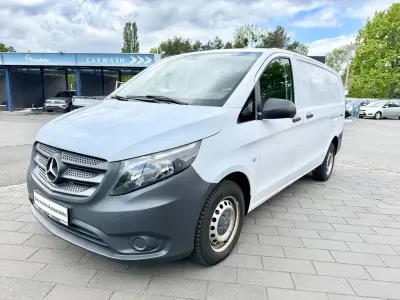Używany Mercedes Vito 114 KM (83 kW) 2017 Biały Van