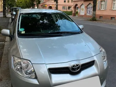 Gebraucht Toyota Auris 124 PS (91 kW) 2007 Grau Kleinwagen