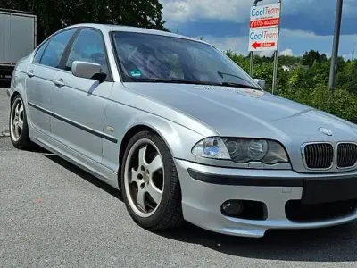 Käytetty BMW 330