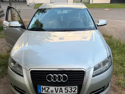 Gebraucht Audi A3 Sportback 125 PS (91 kW) 2011 Grau Kleinwagen