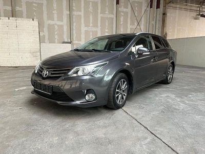 Gebraucht Toyota Avensis Edition 124 PS (91 kW) 2014 Grau Limousine