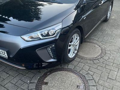 Gebraucht Hyundai Ioniq Premium 88 kW (120 PS) 2018 Schwarz Kleinwagen