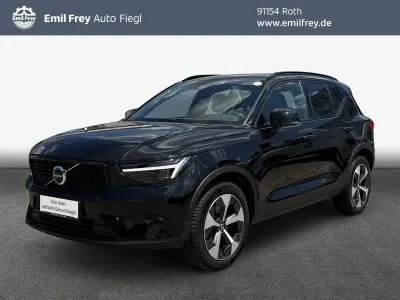 Gebraucht Volvo XC40 Plus 163 PS (119 kW) 2025 Onyx schwarzmetallic SUV
