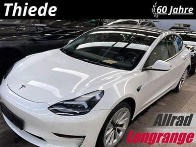 Begagnad Tesla Model 3 366 kW (498 HK) 2023 Vit Sedan
