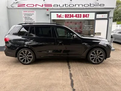 Gebraucht BMW X7 400 PS (294 kW) 2020 Saphirschwarz SUV