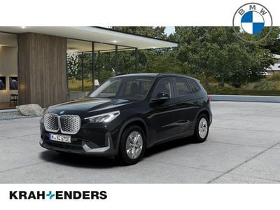 Neu BMW iX1 Performance 150 kW (204 PS) 2026 Schwarz uni SUV