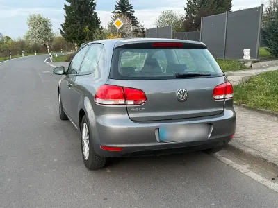 Gebraucht VW Golf VII 86 PS (63 kW) 2012 Grau Kleinwagen
