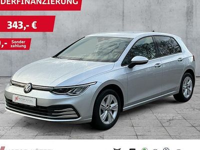 Gebraucht VW Golf VIII Life 131 PS (96 kW) 2023 Silber Limousine