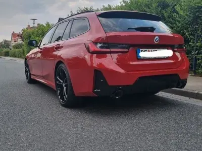 Gebraucht BMW 320 M Sport 184 PS (135 kW) 2022 Rot Kombi