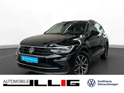 Gebraucht VW Tiguan Life 150 PS (110 kW) 2022 Deepblack perleffekt (schwarz) SUV