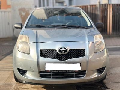 Gebraucht Toyota Yaris Sol 87 PS (63 kW) 2006 Grau Limousine