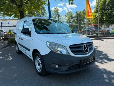Używany Mercedes Citan 109 90 KM (66 kW) 2017 Biały Minivan