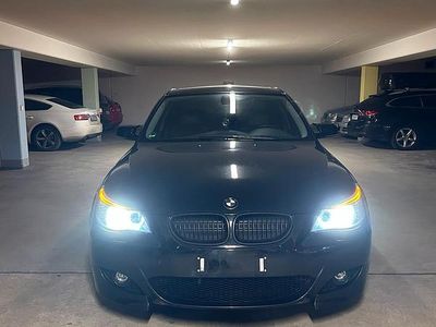 Gebraucht BMW 525 M Sport 218 PS (160 kW) 2007 Schwarz Limousine