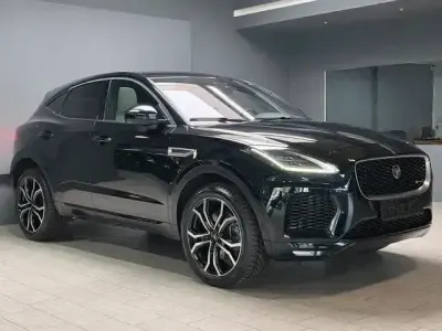 Gebraucht Jaguar E-Pace R-Dynamic 241 PS (177 kW) 2018 Farallon black SUV
