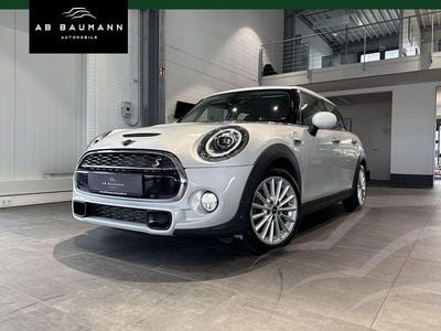 Gebraucht Mini Cooper S 192 PS (141 kW) 2018 Silber white silver metallic (metallic) Kleinwagen