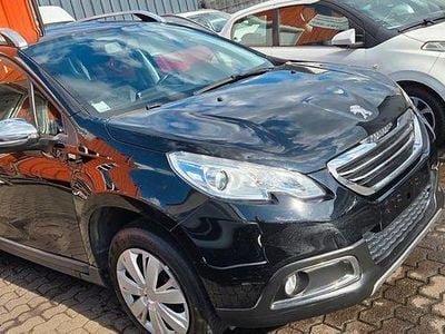 Gebraucht Peugeot 2008 82 PS (60 kW) 2015 Schwarz SUV