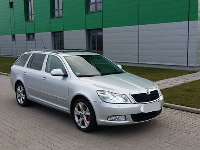 gebraucht Skoda Octavia 2.0 TDI DPF DSG Sport Edition Combi ...