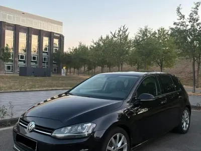 Gebraucht VW Golf VII 125 PS (91 kW) 2014 Schwarz Kleinwagen