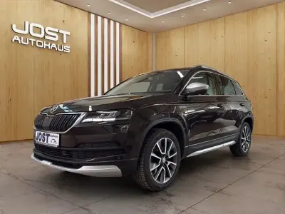 Gebraucht Skoda Karoq 150 PS (110 kW) 2019 Braun SUV