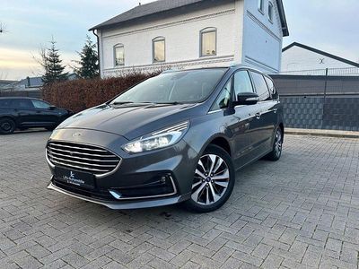 Grau Gebraucht 2022 Ford Galaxy Titanium Van / Kleinbus | 26.299 € (Fairer Preis)