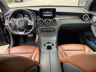 Second-hand Mercedes GLC250 204 CP (150 kW) 2016 Negru SUV