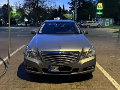 Gebraucht Mercedes E350 Elegance 292 PS (214 kW) 2010 Silber Limousine