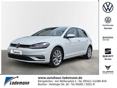 Weiß Gebraucht 2019 VW Golf VII Comfortline Limousine | 18.426 € (Etwas zu teuer)