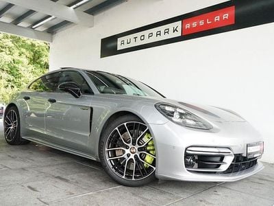 Porsche Panamera 4S