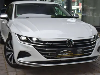 Gebraucht VW Arteon Elegance 218 PS (160 kW) 2022 Oryxweiß perlmutteffekt Kombi