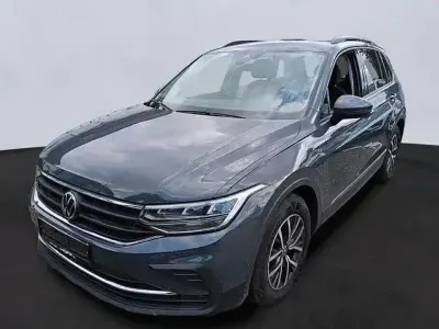 Gebraucht VW Tiguan Life 88 PS (64 kW) 2022 Andere SUV