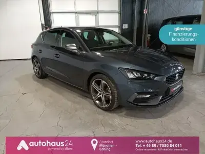 Używany Seat Leon FR 150 KM (110 kW) 2023 Szary Sedan/Limuzyna