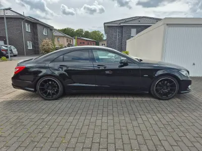 Gebraucht Mercedes CLS350 AMG 265 PS (194 kW) 2011 Schwarz Limousine