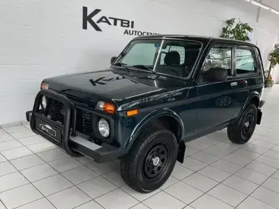Gebraucht Lada niva 83 PS (61 kW) 2014 Grün SUV